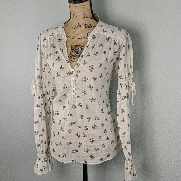 Paige Yardley split neck floral print blouse - Picture 5 of 8